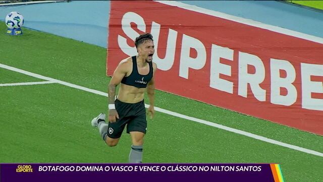 Botafogo celebra vitória sobre o Vasco no clássico.