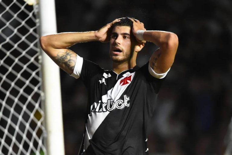 Pedro Raul lamenta pênalti perdido contra o ABC