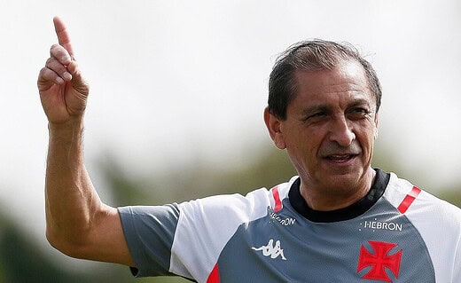 Ramón Díaz comandando treino do Vasco