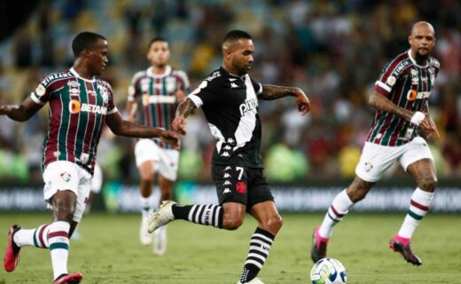Alex Teixeira em jogo contra o Fluminense