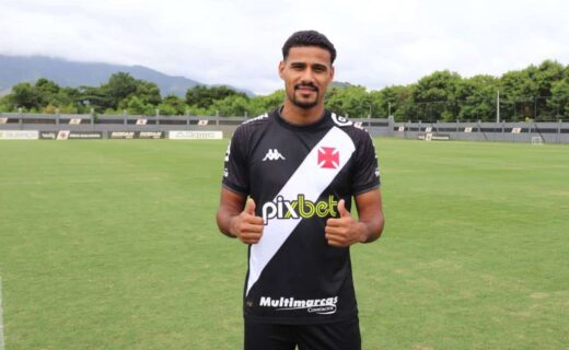 Gabriel Dias no CT Moacyr Barbosa