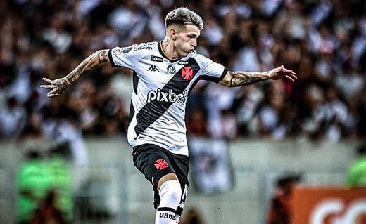 Luca Orellano em campo pelo Vasco contra o Palmeiras