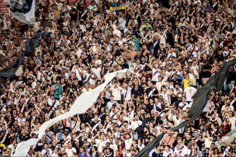 Torcida do Vasco no Maracanã