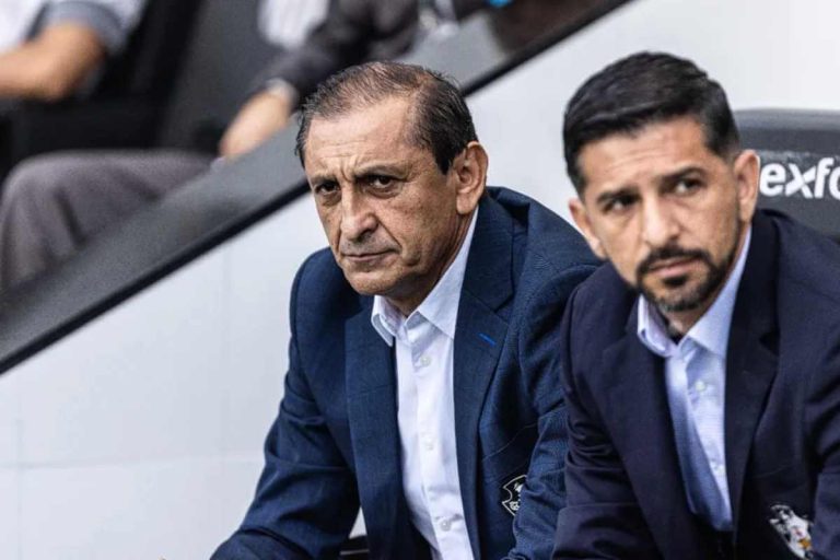 Ramón Díaz e Emiliano Díaz na Vila Belmiro