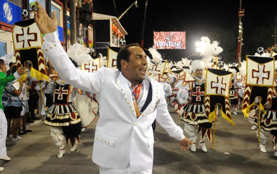 2014: Edmundo desfila na Imperatriz, cujo enredo homenageava Zico