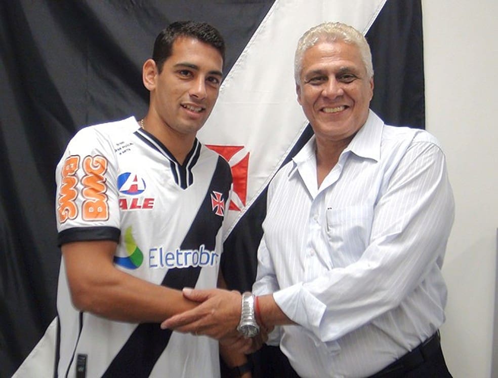Diego Souza e Roberto Dinamite em 2011 — Foto: Reprodução