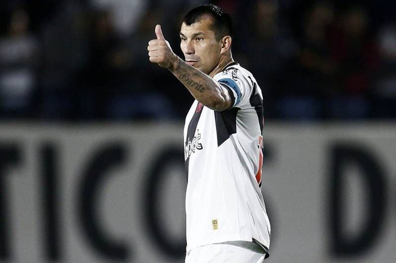 Gary Medel. Tendría importante oferta sobre la mesa.