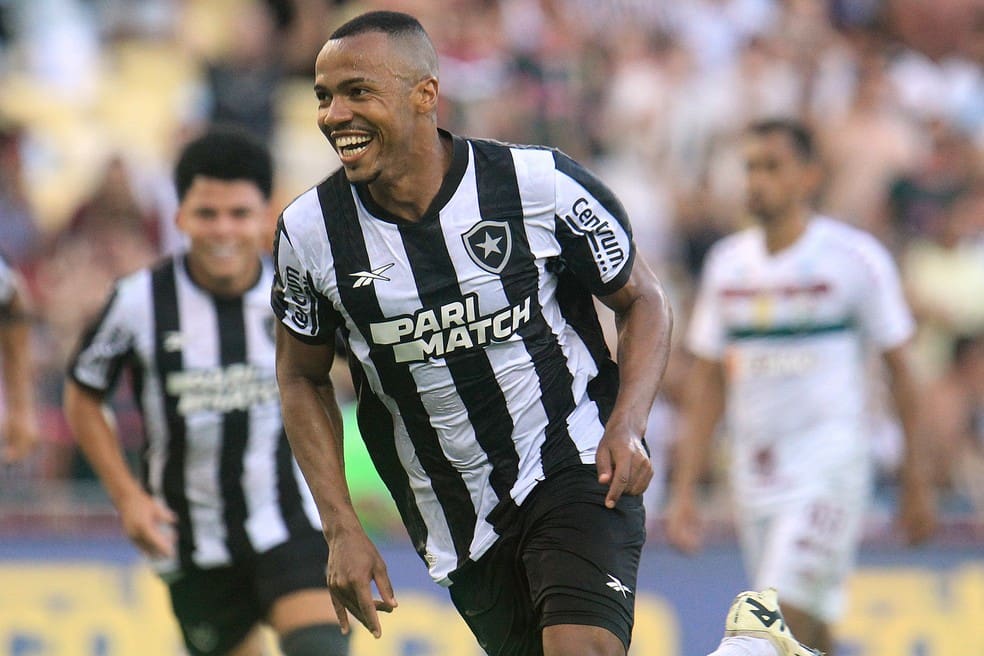 Marlon Freitas em Fluminense x Botafogo — Foto: Vítor Silva/Botafogo