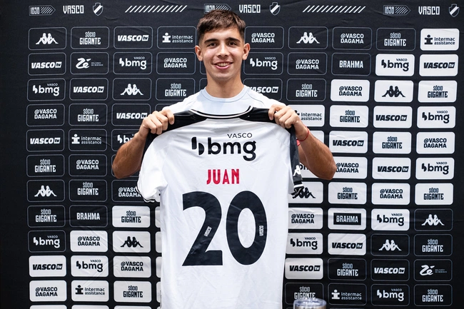 juan-sforza-e-apresentado-oficialmente-jpeg-650x0_q95_crop Juan Sforza é apresentado oficialmente.