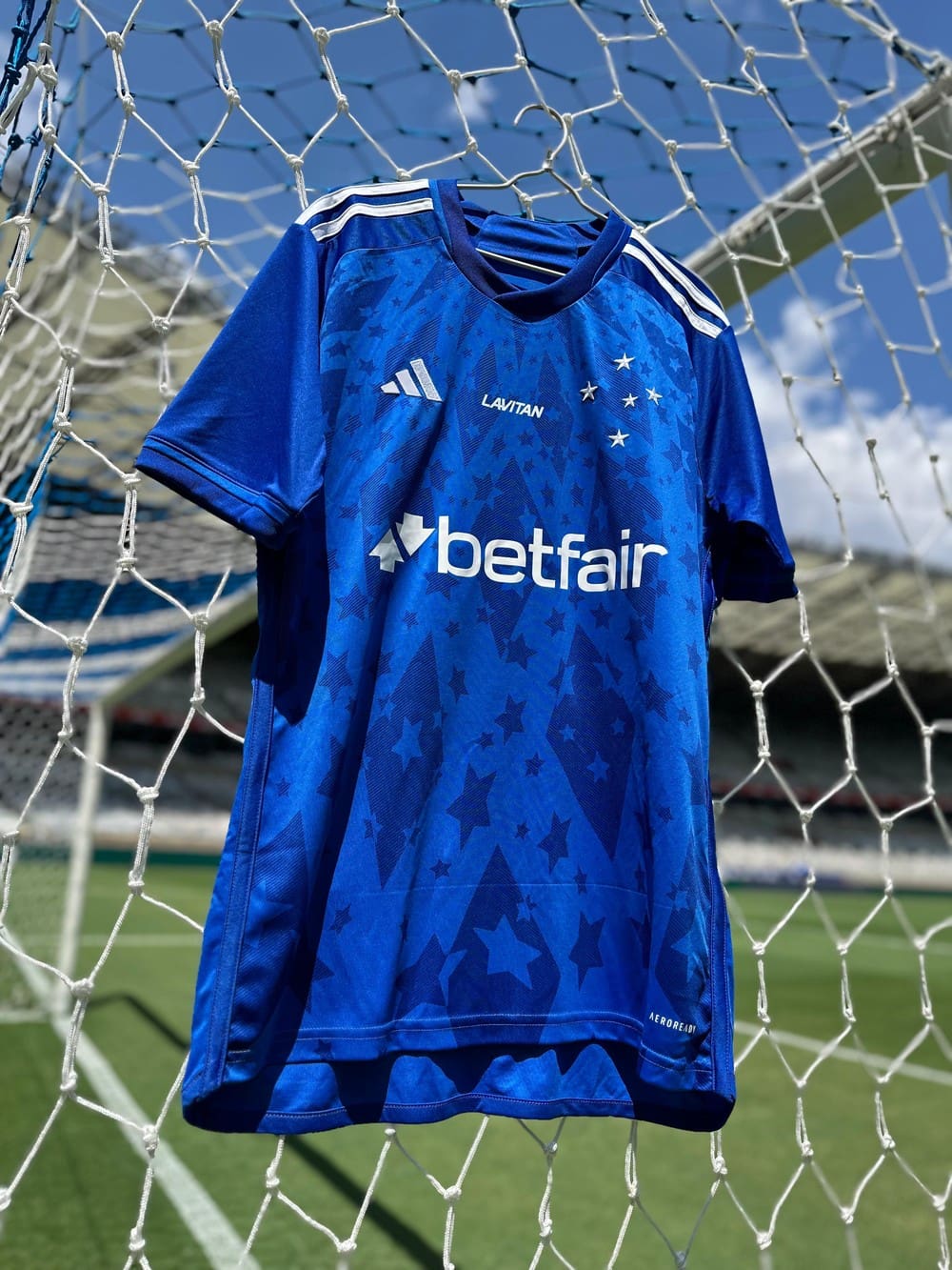 Imagem da camisa do Cruzeiro no Mineirão — Foto: Divulgação/ Cruzeiro