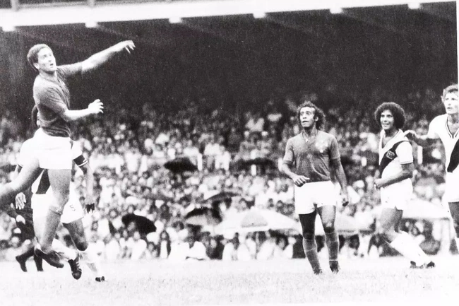 em-1974-o-vasco-foi-campeao-brasileiro-pela-primeira-vez-de-jpg-650x0_q95_crop Em 1974, o Vasco foi campeão brasileiro pela primeira vez derrotando o Cruzeiro na decisão