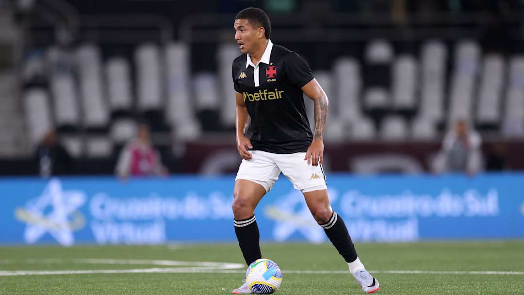20241122-234514-1-vasco-da-gama-v-fluminense-brasileirao-2024-lucas-figueiredogettyimages-1 Vasco da Gama v Fluminense - Brasileirao 2024 / Lucas Figueiredo/GettyImages