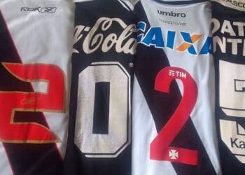 Confira ‘2025’ constituído pelos números de camisas do Vasco.