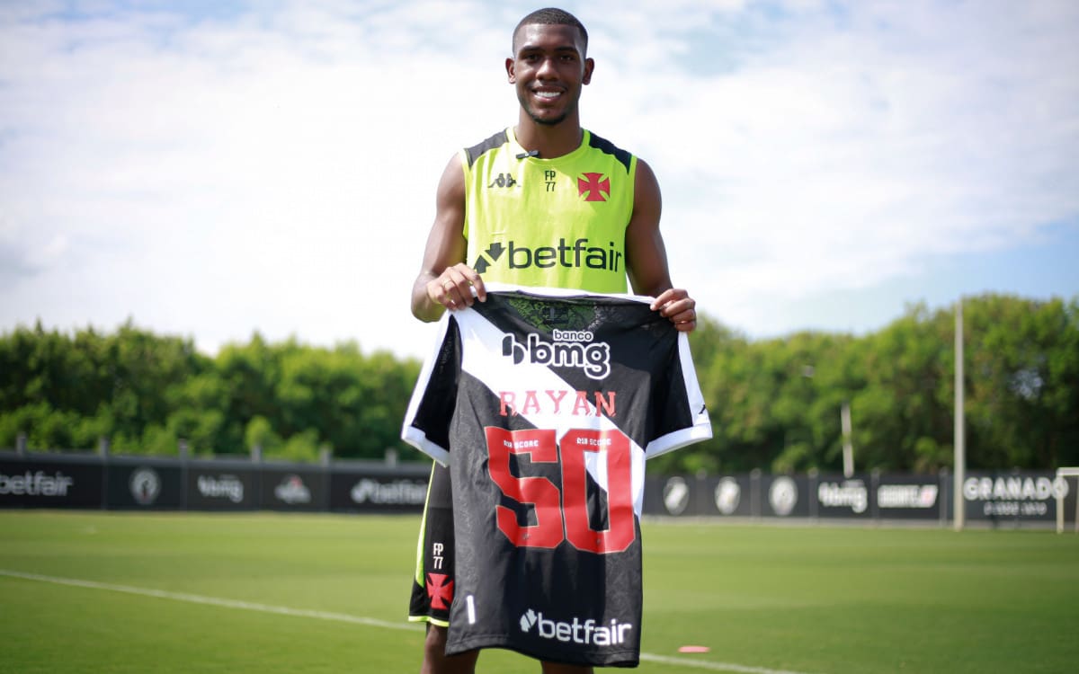 20250411-051308-1-ao-todo-rayan-soma-cinco-gols-e-uma-assistencia-pelo-time-principal-do-vasco-matheus-lima-vasco-1 Ao todo, Rayan soma cinco gols e uma assistência pelo time principal do Vasco Matheus Lima / Vasco