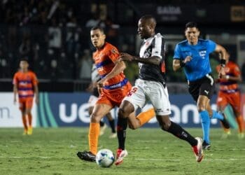 Loide Augusto tem testemunhado uma diminuição crescente de sua presença no Vasco.