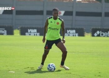 Loide Augusto participou normalmente dos treinos nesta quinta-feira e deve ser convocado para a partida contra o Cruzeiro.