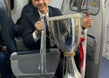 Mário Branco, ex-Fenerbahçe-TUR, é um dos favoritos para assumir a diretoria executiva do Vasco.