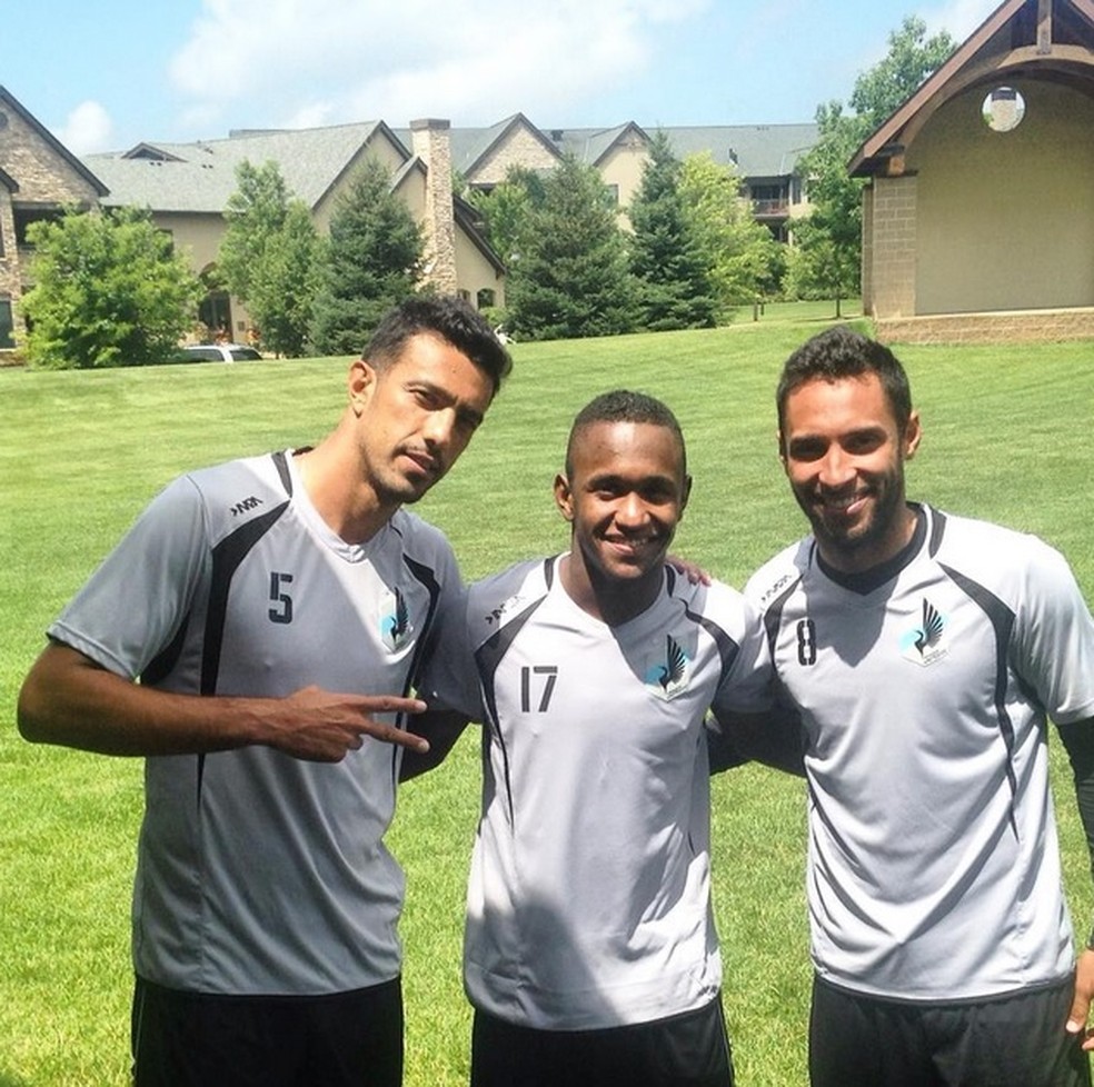 20250806-144629-1-41-yago-com-ibson-ex-flamengo-nos-tempos-de-minessota-nos-eua-foto-reproducao Yago com Ibson, ex-Flamengo, nos tempos de Minessota, nos EUA — Foto: Reprodução