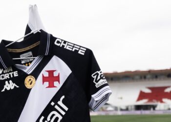 Uniforme do Vasco no jogo contra o Ceará terá homenagem ao Setembro Amarelo