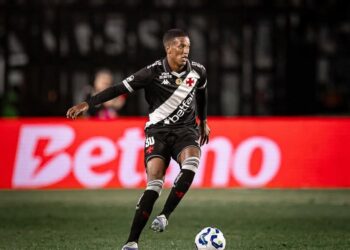 Números de Robert Renan em 2 partidas com a camisa do Vasco