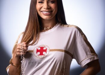 Camisa do Vasco em homenagem ao Círio de Nazaré se esgota em poucas horas após o lançamento
