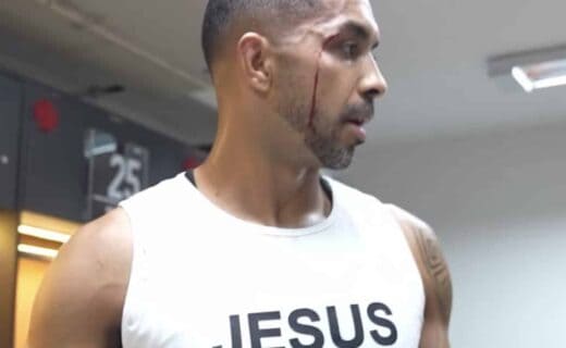 Jogo do Vasco com jogador machucado.