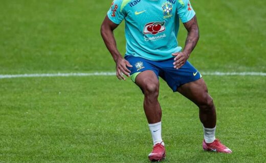 Nome do arquivo: jogador-do-vasco-preparando-se-para-jogar.jpg.