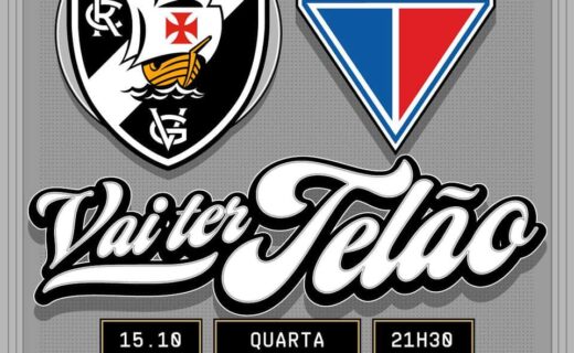 Camisa do Vasco com escudo clássico.