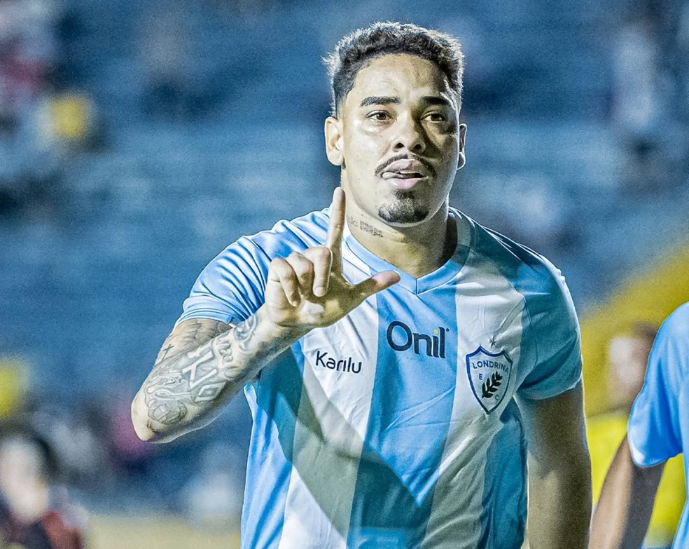 20251022-085659-1-134-iago-teles-atacante-do-londrina-foto-rafael-martins-londrina-ec Iago Teles, atacante do Londrina — Foto: Rafael Martins | Londrina E.C.