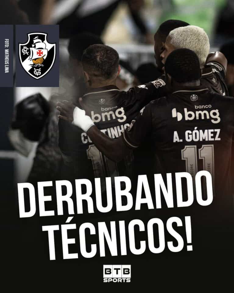 Futebol do Vasco com jogadores comemorando imagem de jogadores do Vasco na comemoração no campo.