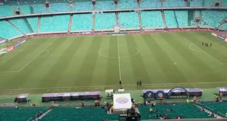 Campo de futebol do estádio do Vasco, vista ampla.