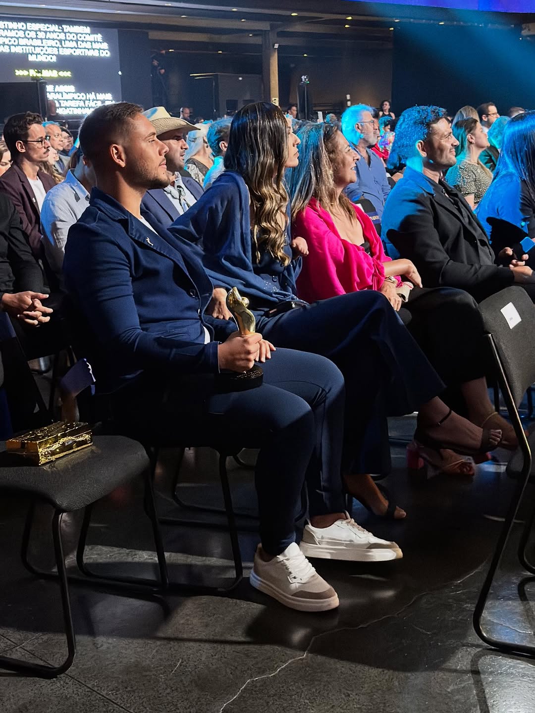 20251210-185257-1-10