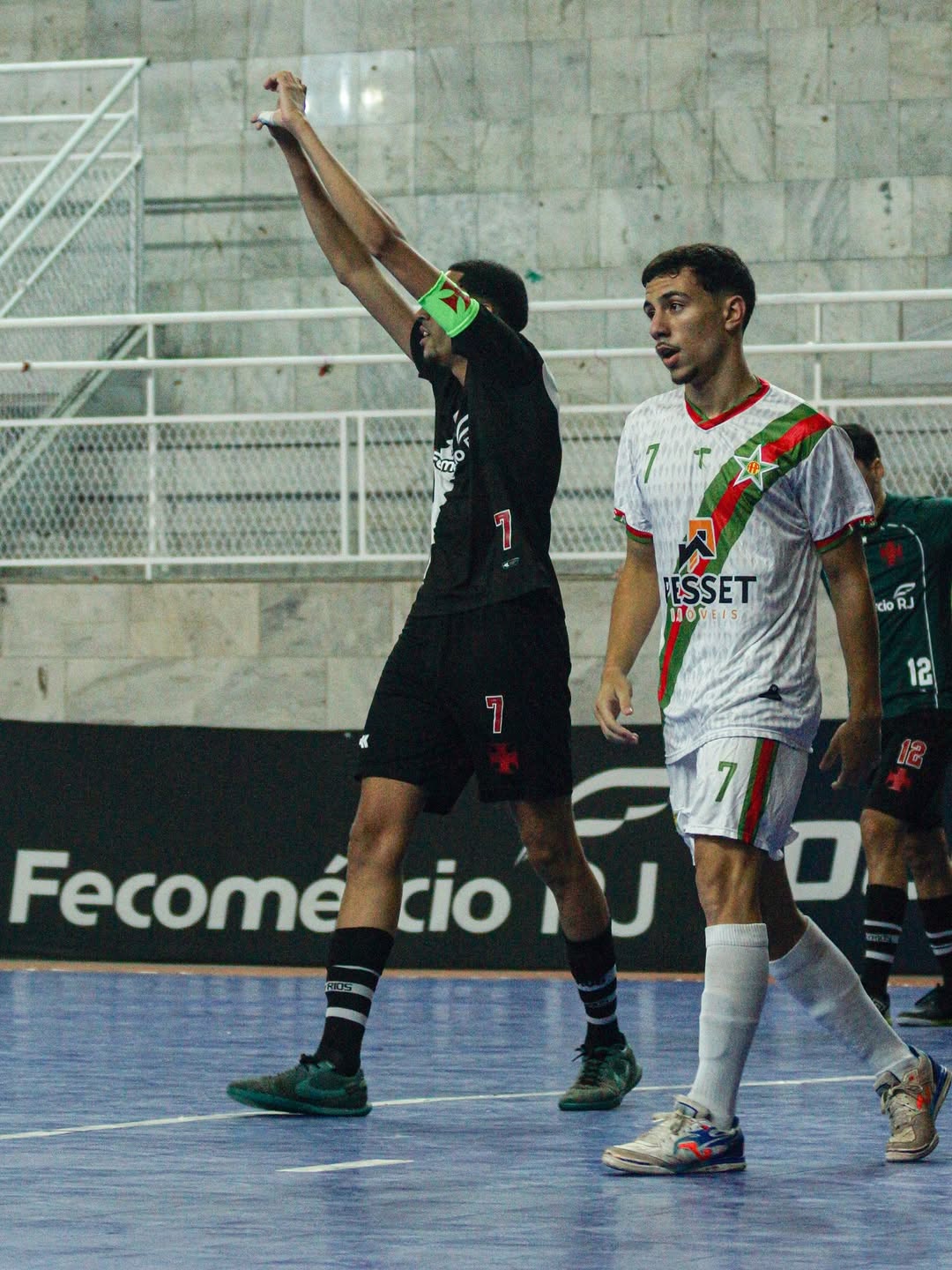 20251216-235055-1-1-1-1