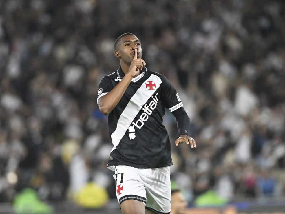 20251230-073509-1-66-rayan-comemora-em-vasco-x-fluminense-pela-copa-do-brasil-foto-andre-durao Rayan comemora em Vasco x Fluminense, pela Copa do Brasil — Foto: André Durão
