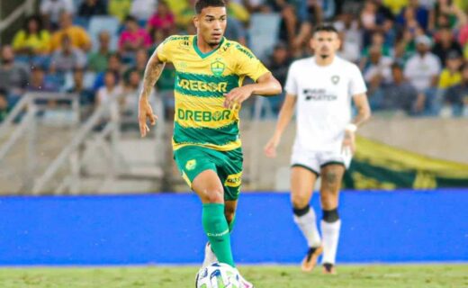 Denilson desperta interesse do Vasco