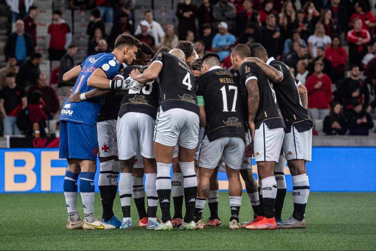Jogadores do Vasco na Ligga Arena