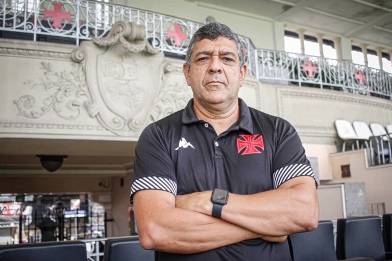 Jorge Barcellos é o novo técnico do feminino do Vasco