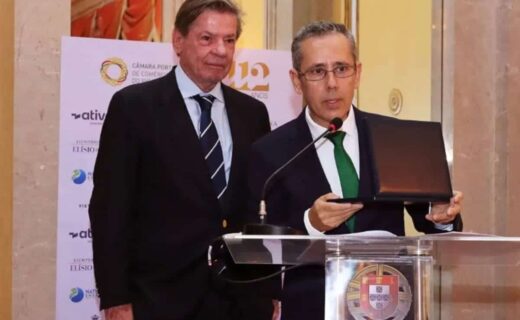 Jorge Salgado recebendo homenagem na Câmara Portuguesa do Rio de Janeir