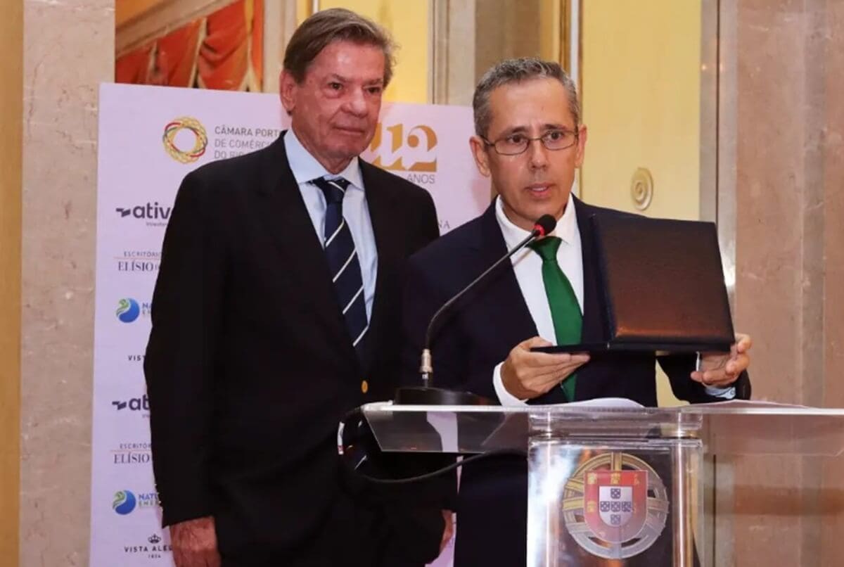 Jorge Salgado recebendo homenagem na Câmara Portuguesa do Rio de Janeir