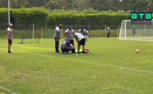 Maicon sente durante treino do Vasco