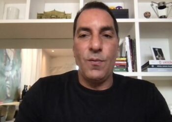 Edmundo declara estar confiante com o Vasco para 2025.