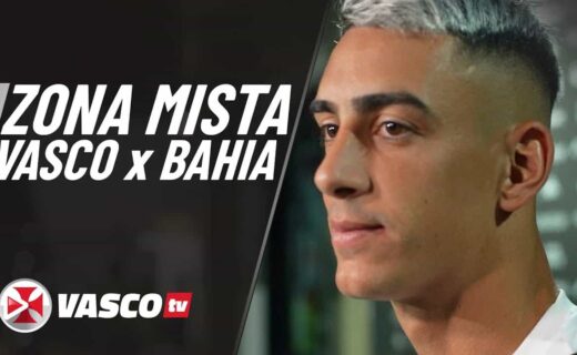 Jogador do Vasco com cabelo loiro curto.