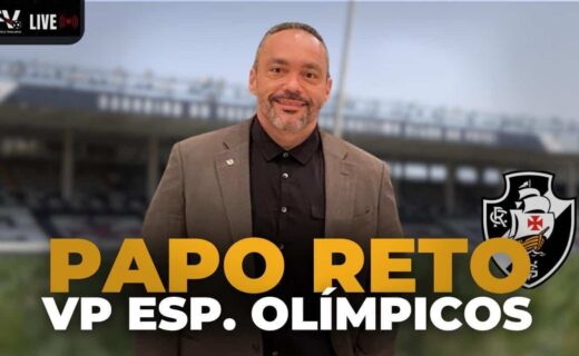 Homem de blazer no estádio do Vasco.