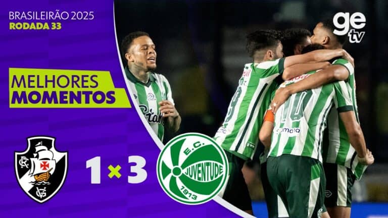 Jogadores do Vasco comemorando gol.