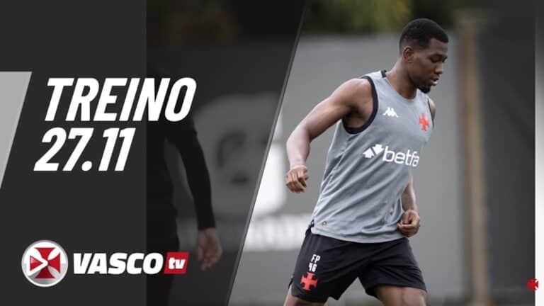 Atleta do Vasco treinando em campo na preparação.
