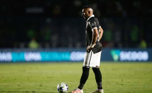 Payet em jogo contra o América-MG