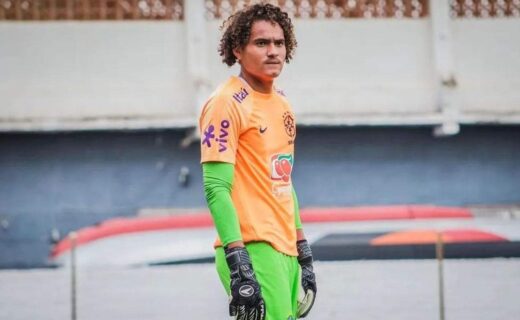 Phillipe Gabriel durante treino da Seleção Sub-17