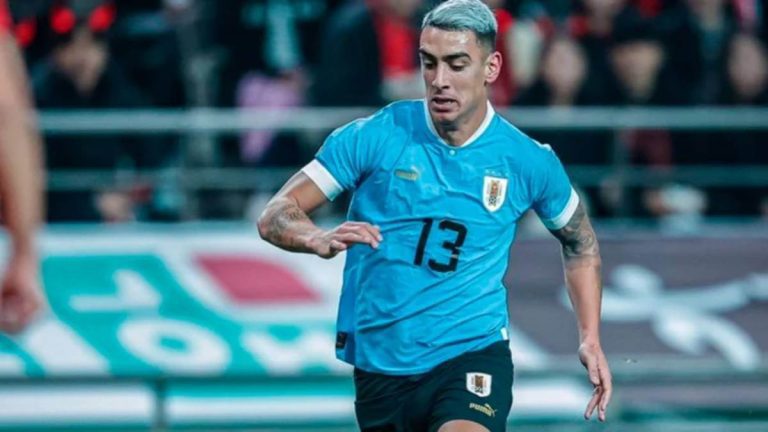 Puma foi titular no Uruguai contra a Coreia do Sul