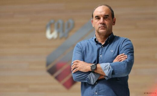 Ricardo Gomes em sua apresentação no Athletico-PR