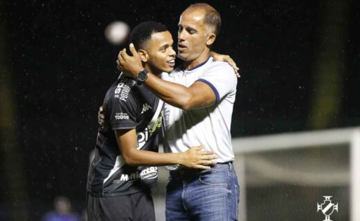 Riquelme teve um encontro amistoso com Felipe em São Januário